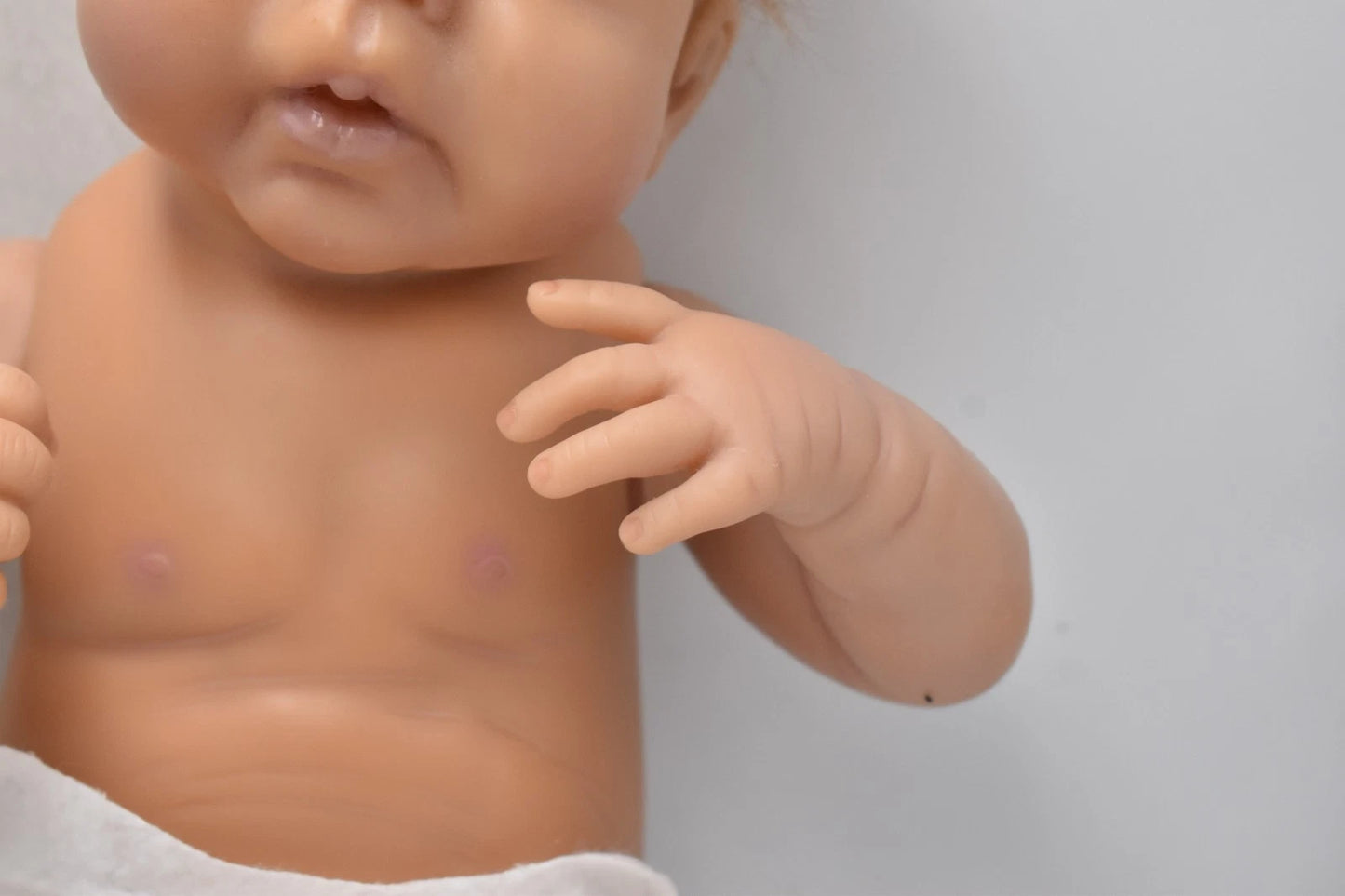 Ashton Drake Anatomically Correct Reborn Baby Doll Huti B A.D.G 04 Silicone 34cm