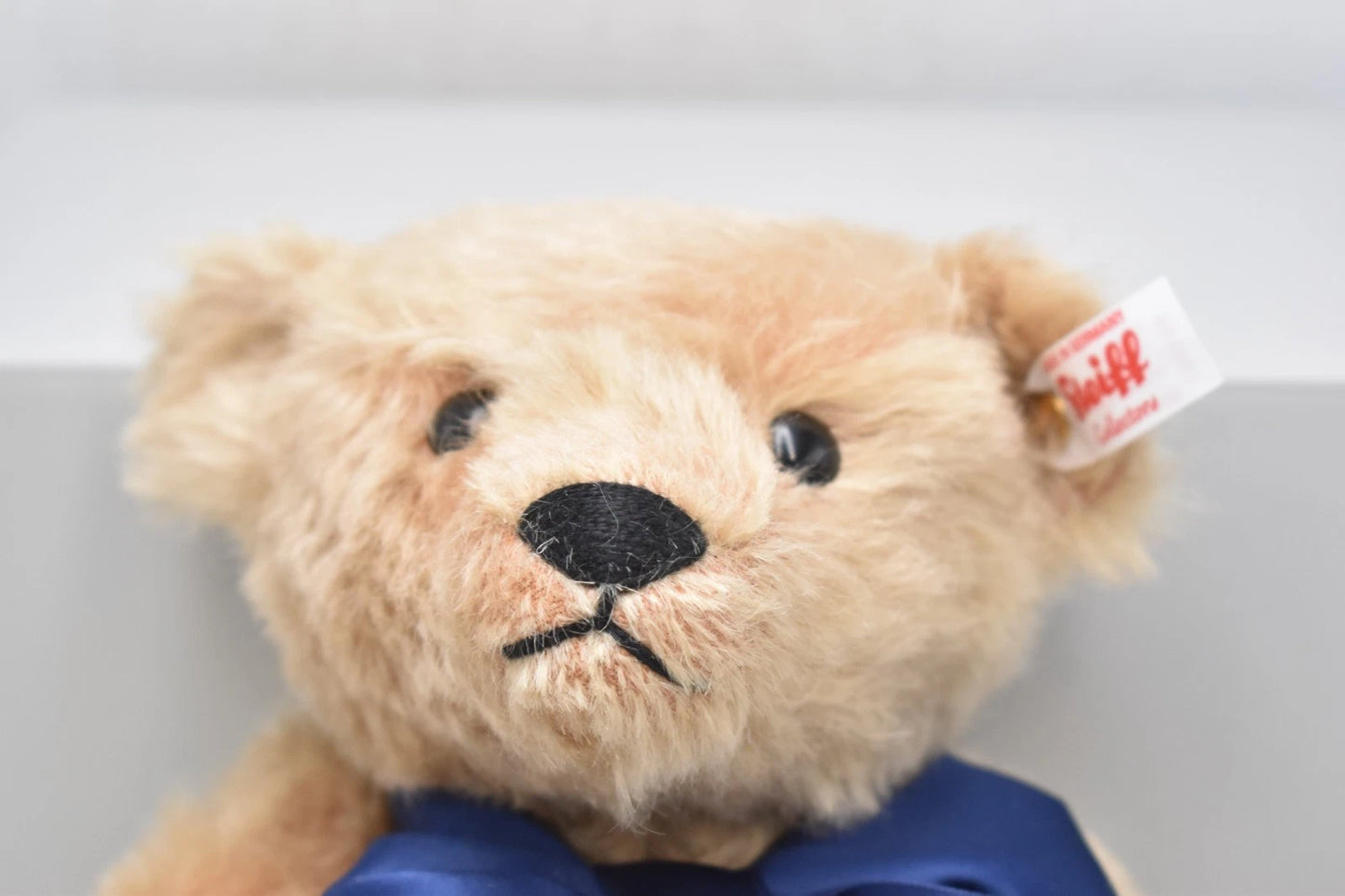 Steiff House of Windsor Centenary Teddy Bear 664861 Limited Edition 105/1971