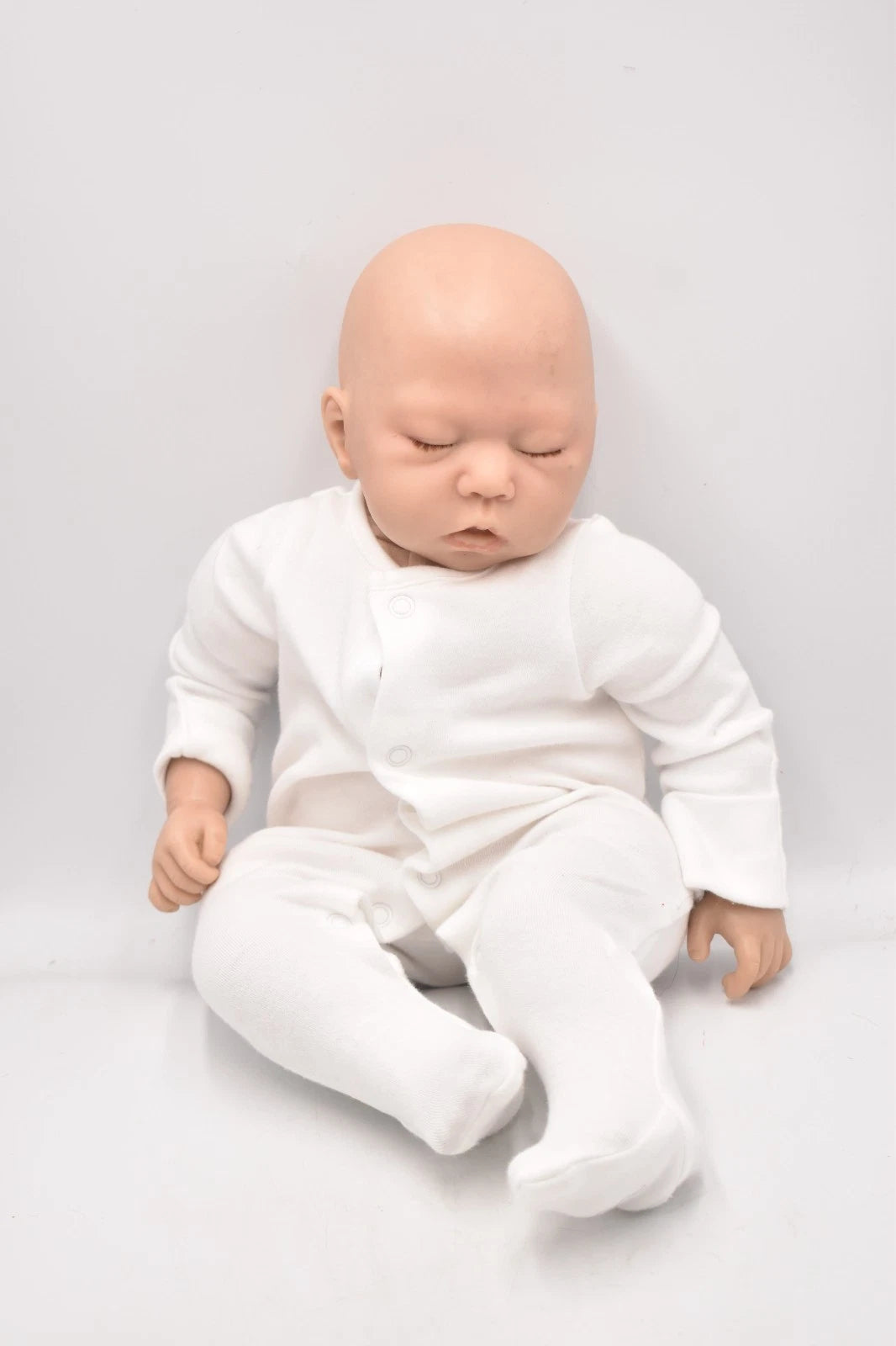 Vintage Reborn Baby Doll Lifelike Vinyl Baby Doll Soft Cloth Body Weighted 44cm