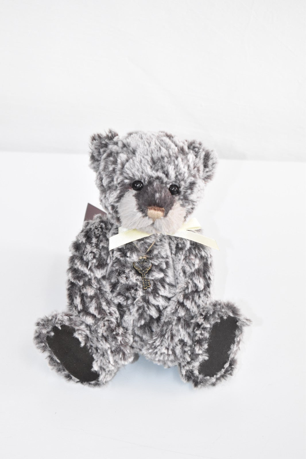 Charlie Bears Briz – Retired & Tagged – Isabelle Lee Designed
