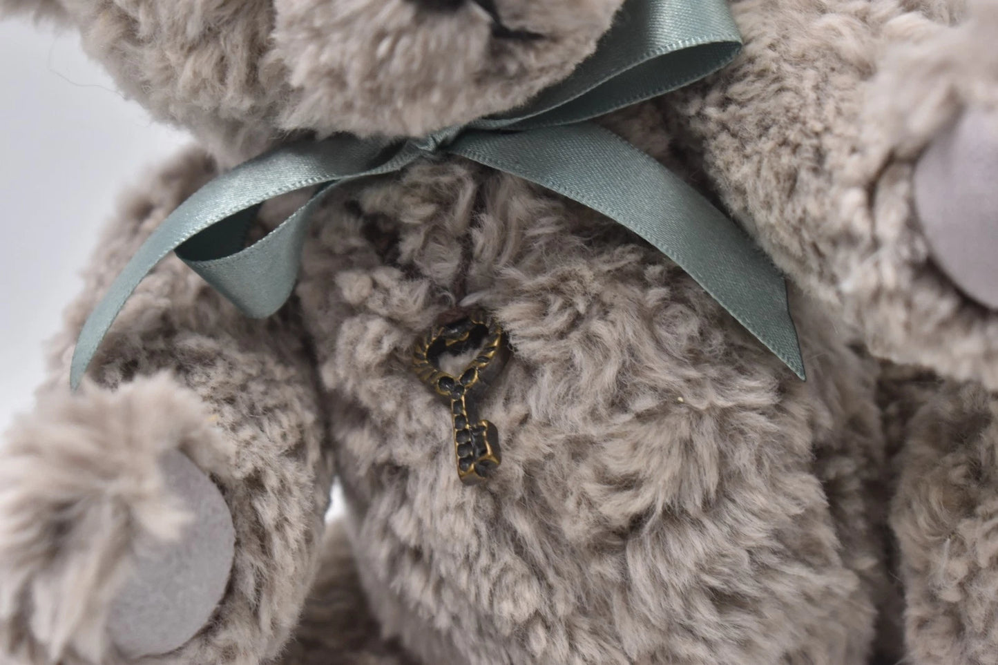 Charlie Bears Wayne Teddy Bear Retired Tagged Isabelle Lee Designed