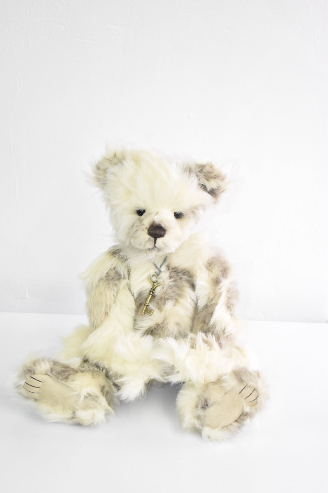 Charlie Bears Marshmallow – Retired Isabelle Lee Design, Tagged