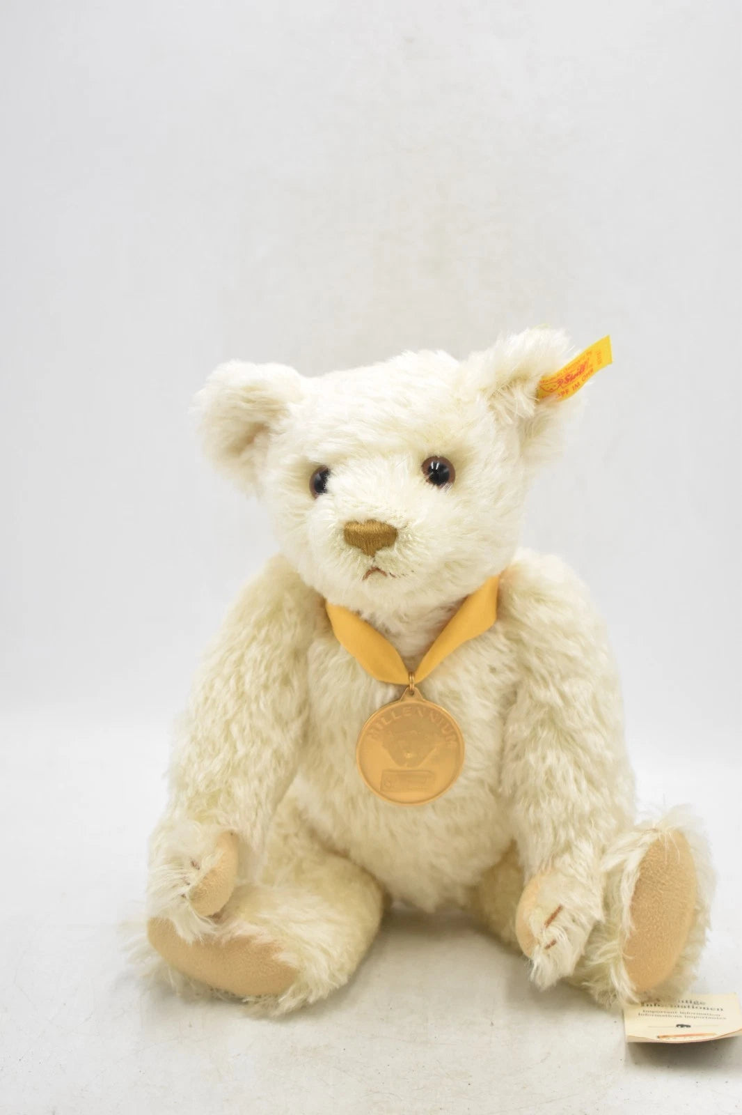 Steiff Millennium Teddy Bear Year 2000 Cream 654701 30cm Danbury Mint
