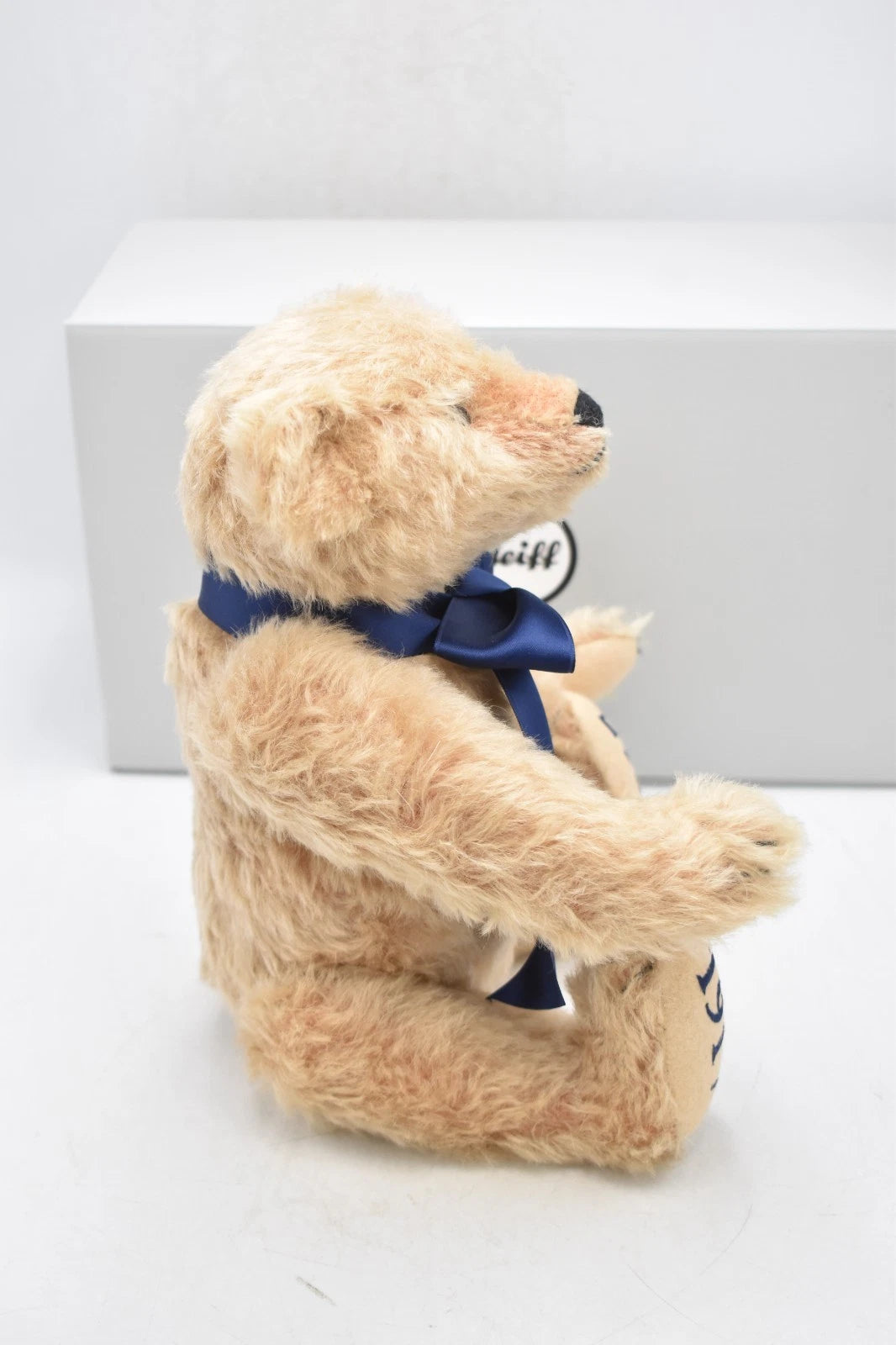 Steiff House of Windsor Centenary Teddy Bear 664861 Limited Edition 105/1971