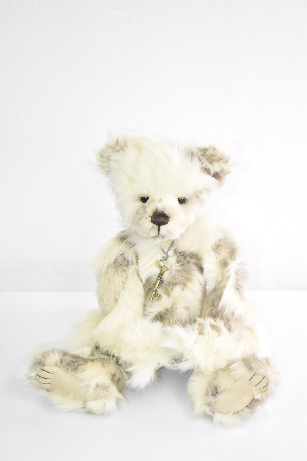 Charlie Bears Marshmallow – Retired Isabelle Lee Design, Tagged