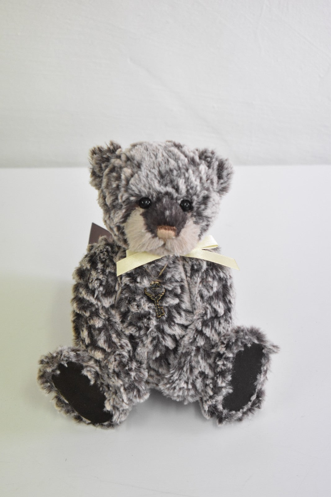 Charlie Bears Briz – Retired & Tagged – Isabelle Lee Designed