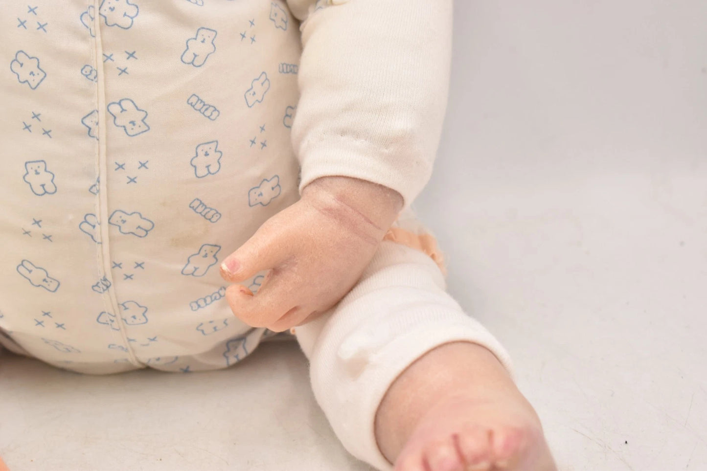 Reborn Baby Girl Doll 60cm Lifelike Realistic Vinyl Limbs Cloth Body Artist Made