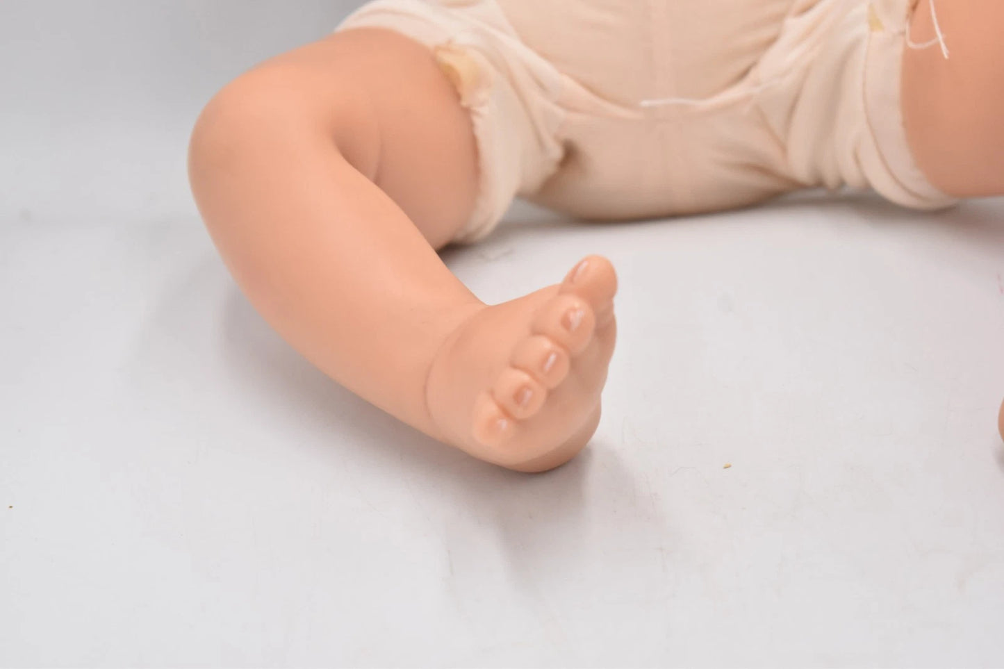 Ashton Drake So Truly Real Linda Murray Vinyl Baby Doll Brown Hair 48cm