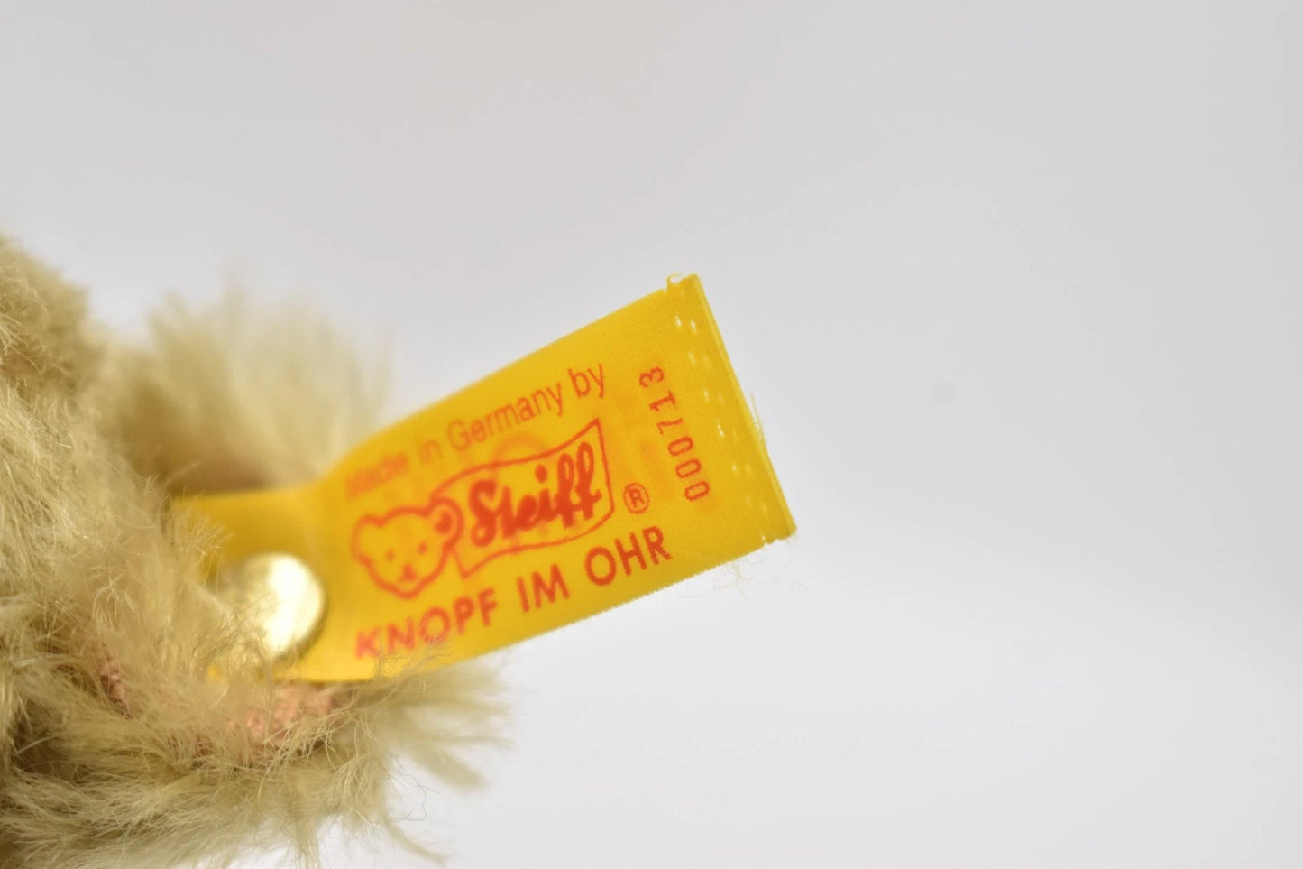 Steiff Classic 1920 Replica Teddy Bear 000713 Golden Mohair 25cm