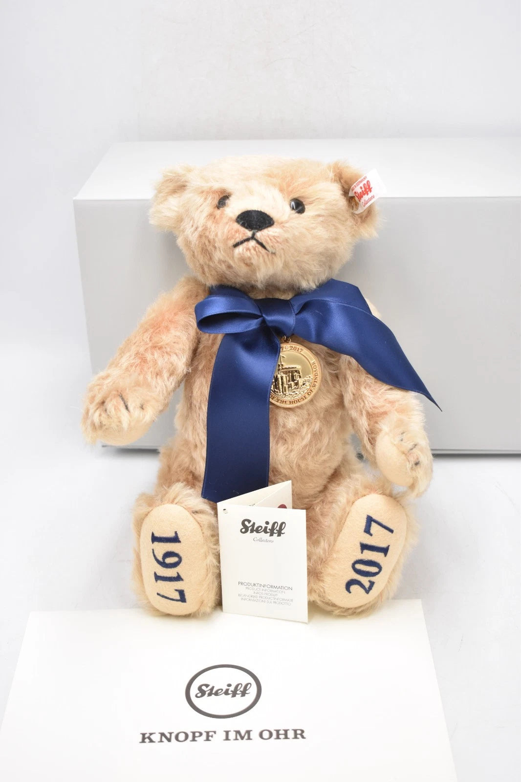 Steiff House of Windsor Centenary Teddy Bear 664861 Limited Edition 105/1971