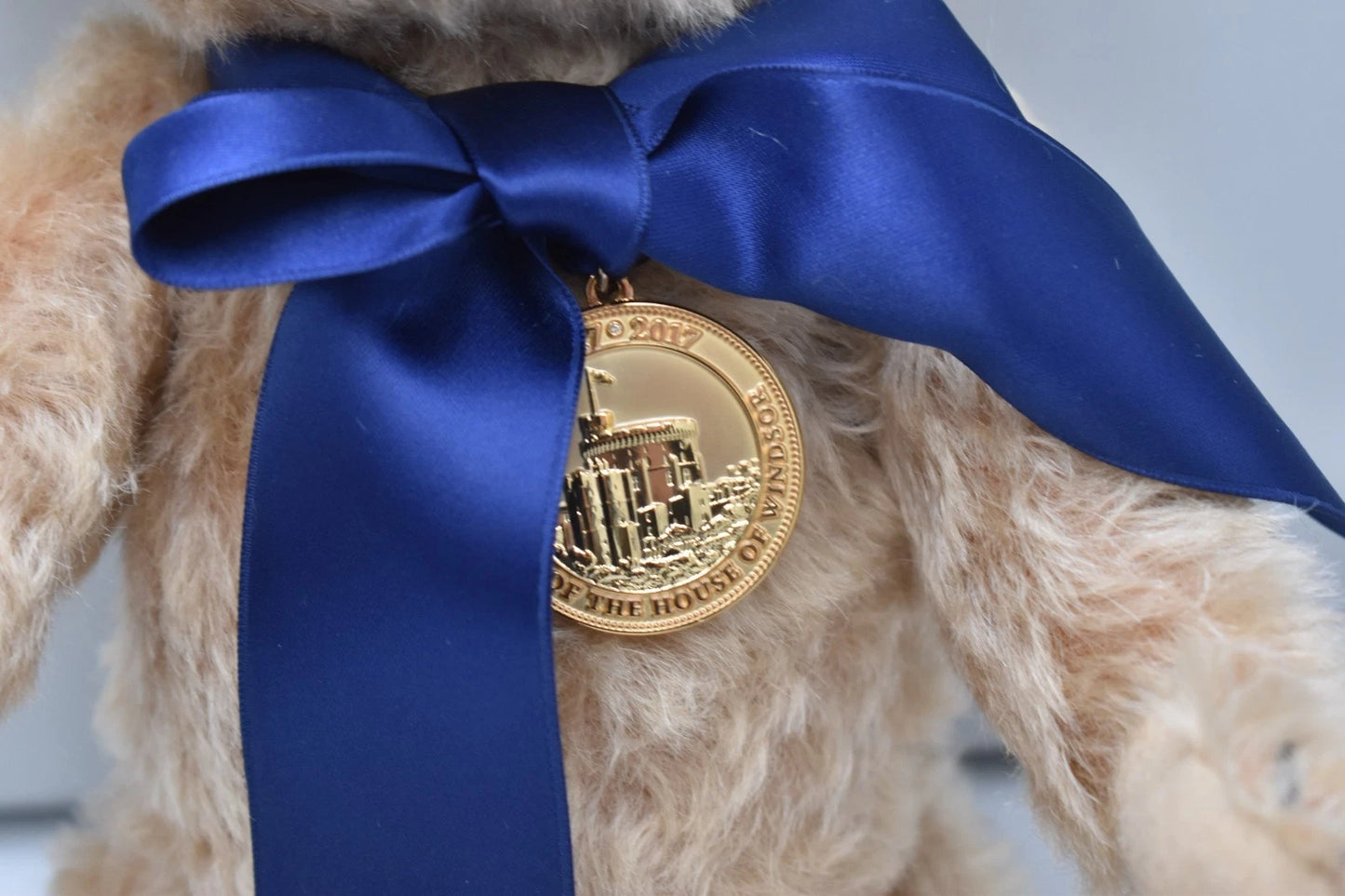 Steiff House of Windsor Centenary Teddy Bear 664861 Limited Edition 105/1971
