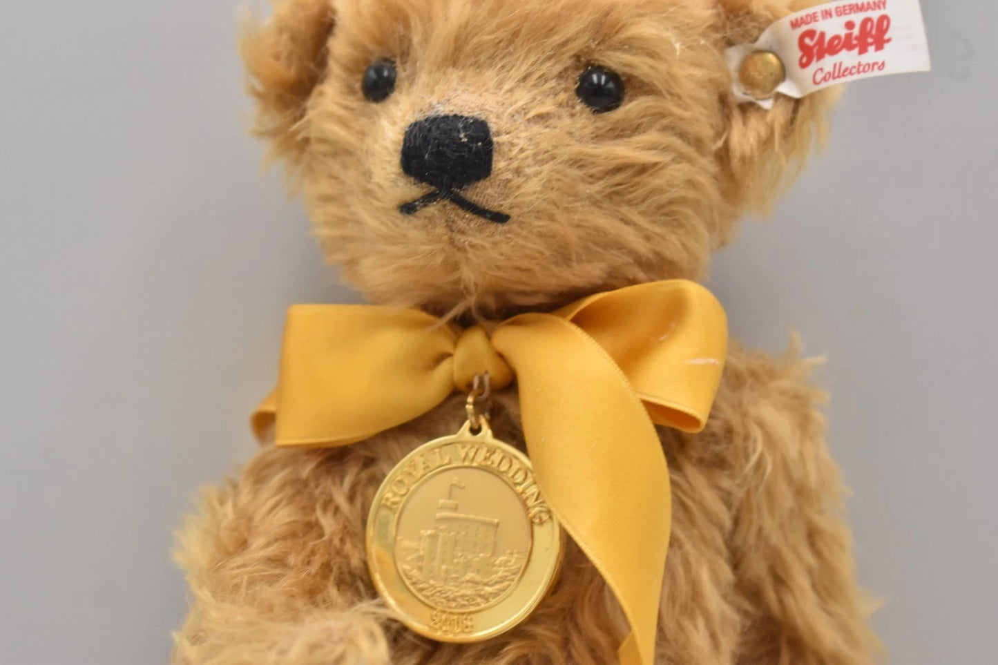 Steiff Harry & Meghan Royal Wedding Bear 690464 Limited Edition 139 Retired 25cm