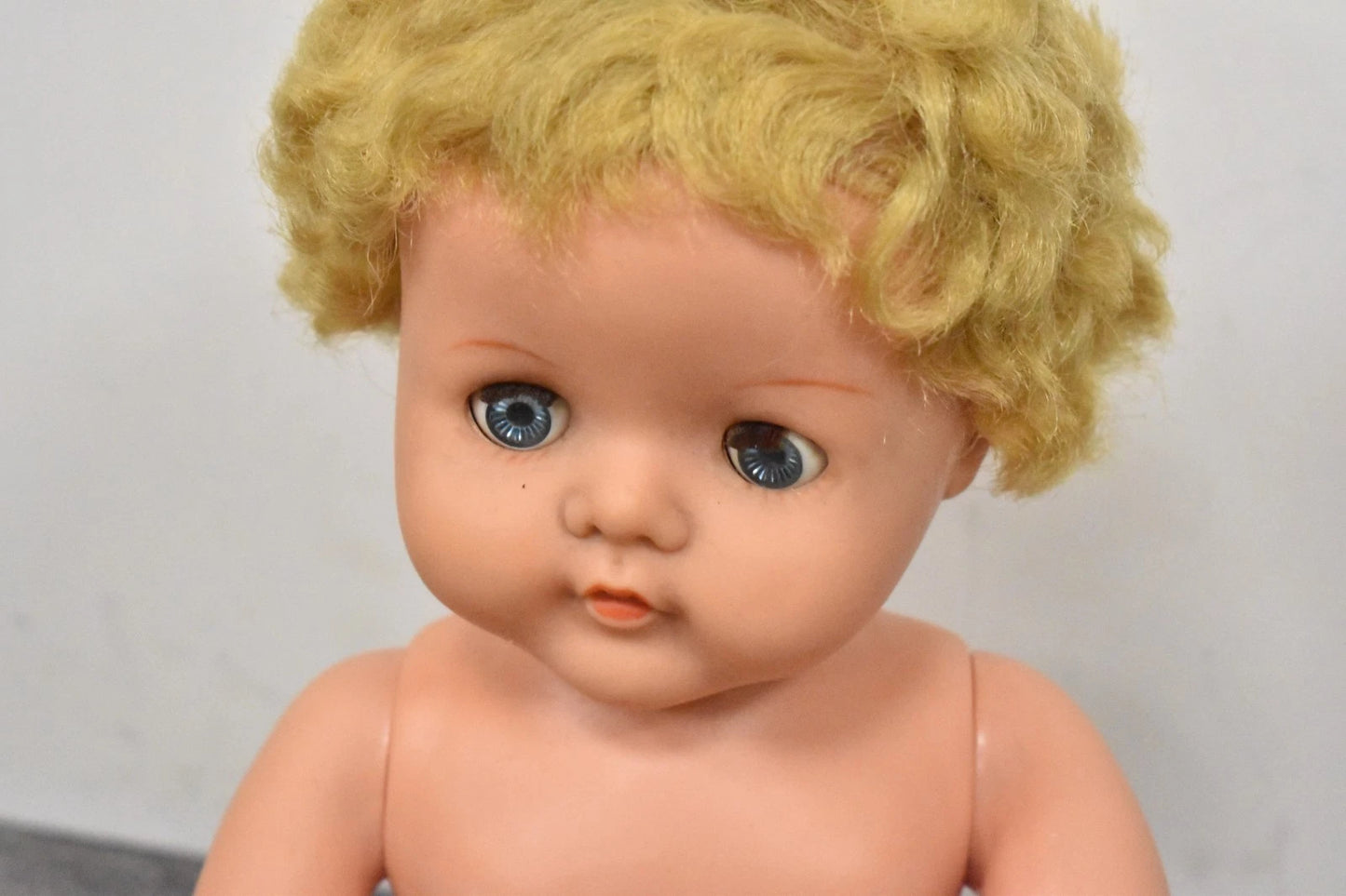 Vintage 1950s Pedigree Large Doll – Blinking Sleepy Eyes Collectable 48cmVintage