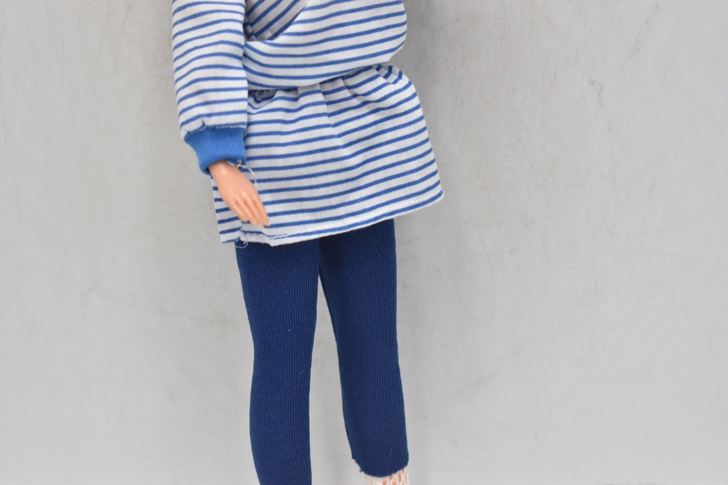 Vintage 1984 Sindy Doll 033055X Twist Waist Brown Hair Sailor Outfit 26cm