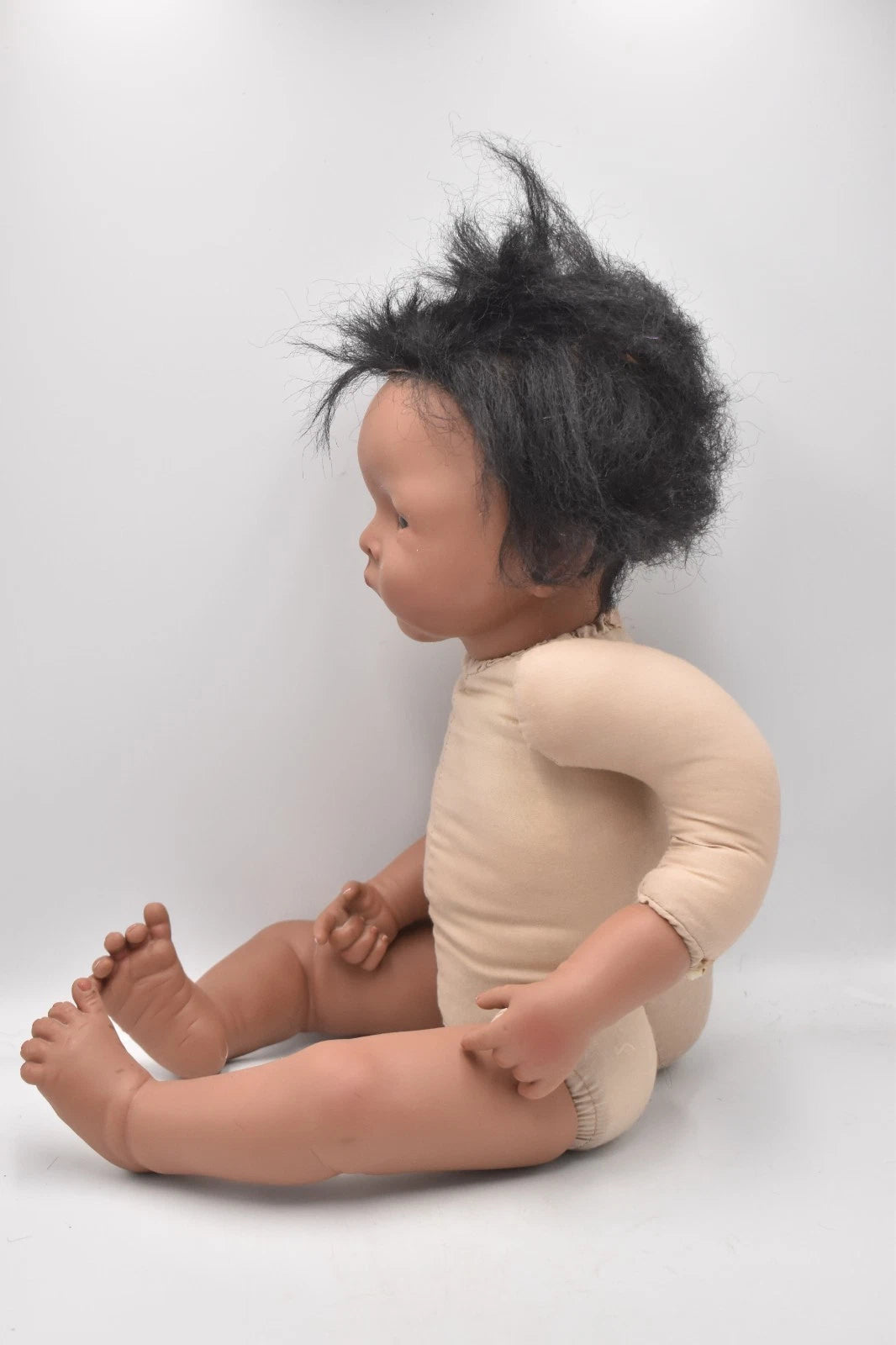 Ashton-Drake Waltraud Hanl Baby Girl Doll Reborn Style Vinyl Collectible 48cm