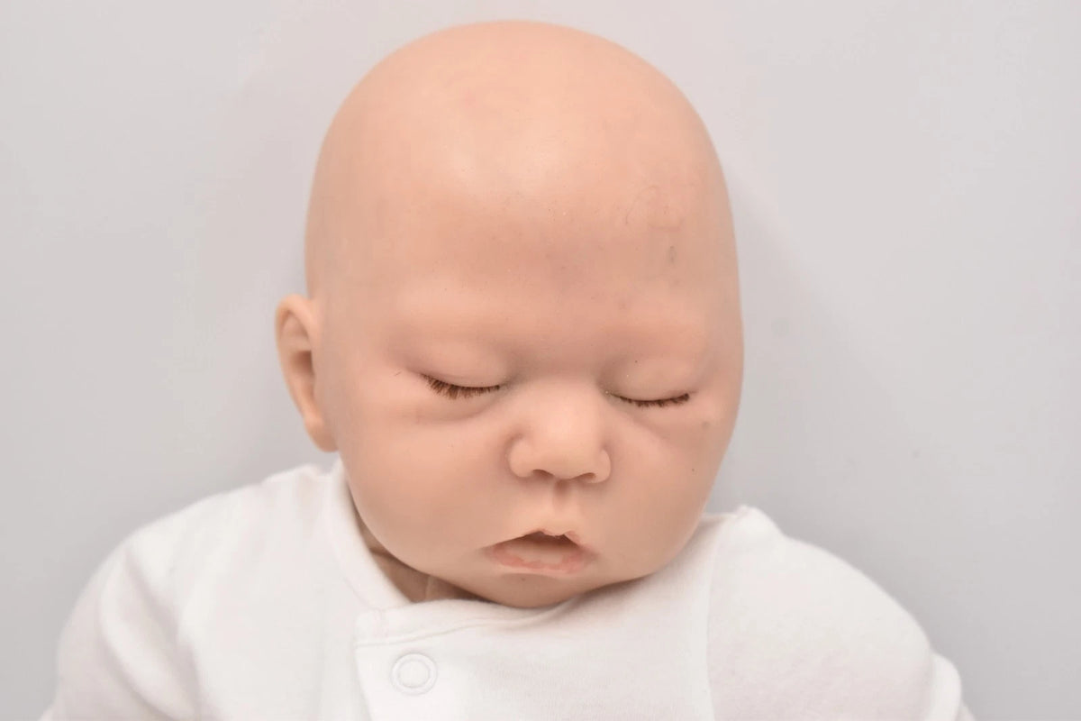 Vintage Reborn Baby Doll Lifelike Vinyl Baby Doll Soft Cloth Body Weighted 44cm