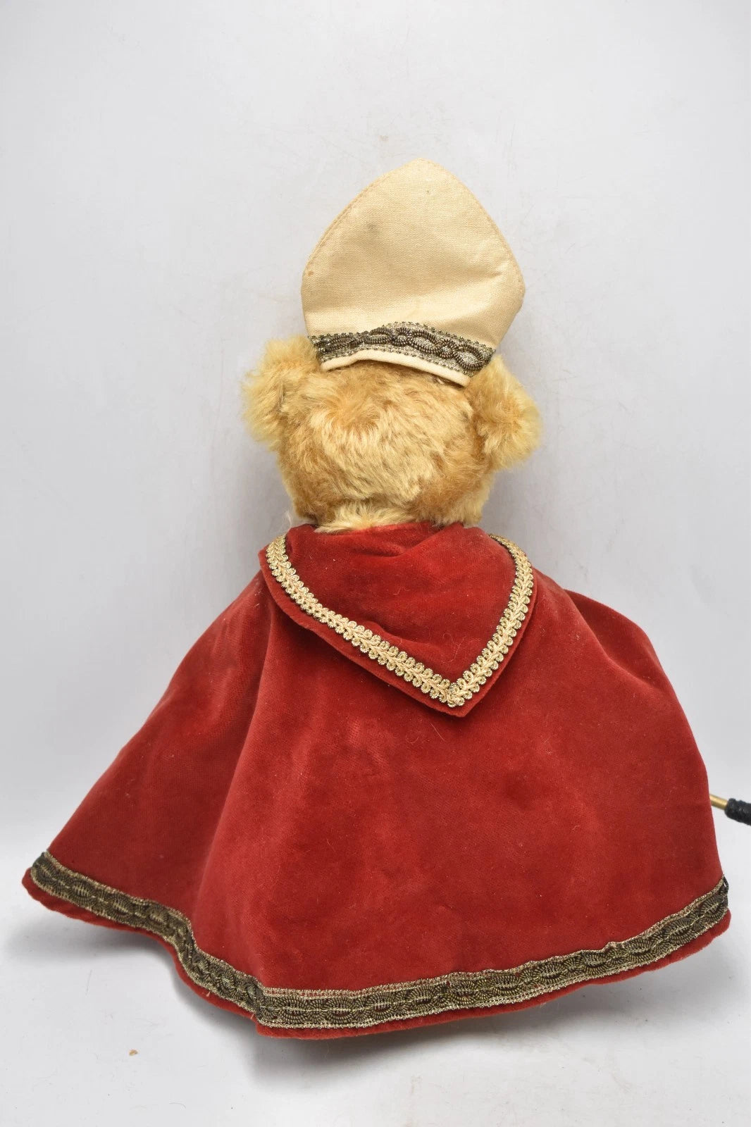 Steiff St Nicholas Teddy Bear – Musical, Limited Edition 037122