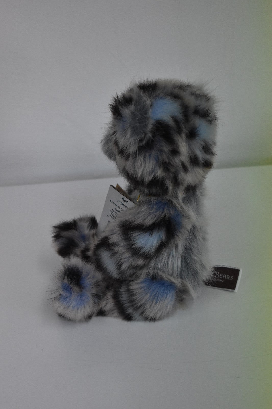 Charlie Bears Bud – Retired – Tagged – Designed by Heather Lyell