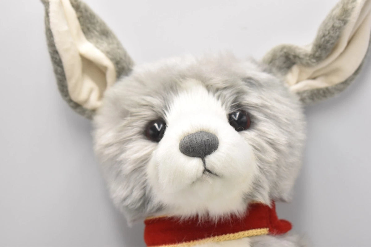 Charlie Bears Milo Queen's Beasts Series Limited Edition Retired Tagged